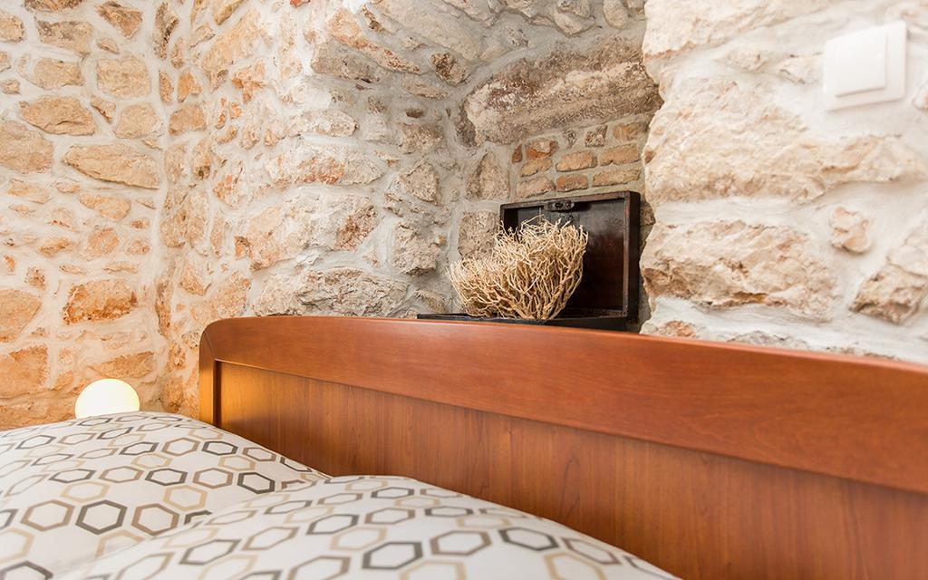Apartment & Room Antonio Vrbnik Luaran gambar