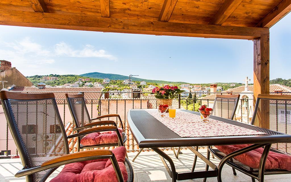 Apartment & Room Antonio Vrbnik Luaran gambar
