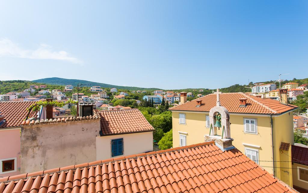 Apartment & Room Antonio Vrbnik Luaran gambar